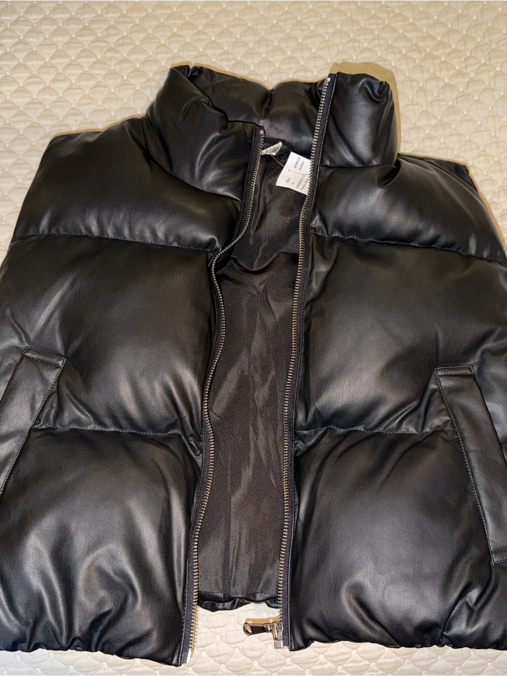 “Double Zero” brand Black Puffer Vest Jacket - Picture 2 of 3